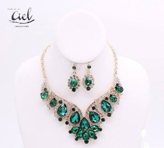 1PCS LUXURIOUS ESMERALDA GREEN NECKLACE WITH EARRINGS